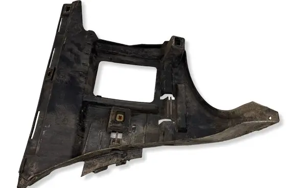 Volvo V70 Rear bumper mounting bracket 8648198 81B8