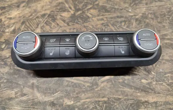 Alfa Romeo Stelvio Climate control unit 01561390670