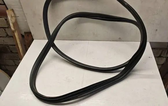 KIA Niro Front door rubber seal 83110AT000