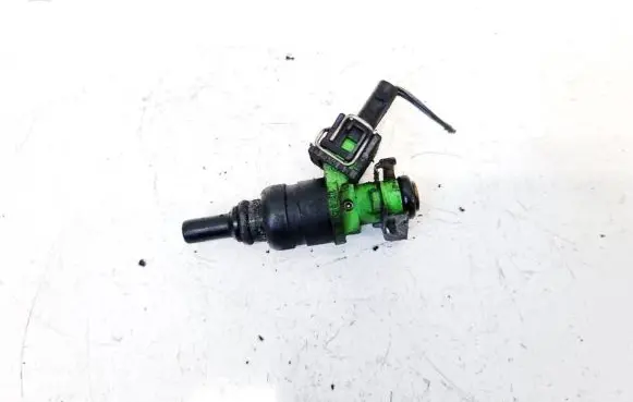 Mercedes-Benz E W211 Fuel injector 2710780549