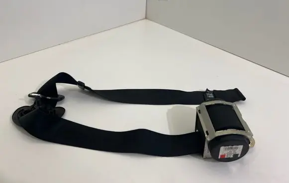 BMW 5 F10 F11 Front seatbelt 610126300B 120325