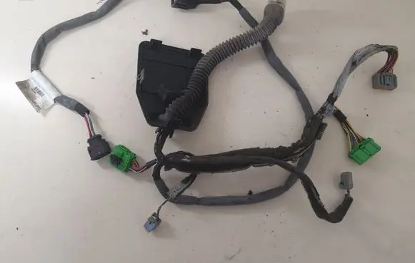 Volvo S60 Front door wiring loom 8622441