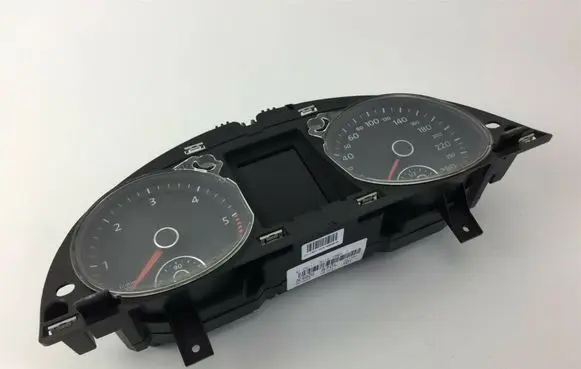 Volkswagen PASSAT B7 Speedometer (instrument cluster) 3C8920870L Z1965