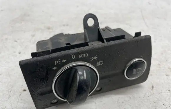 Mercedes-Benz E W211 Light switch 2115450104