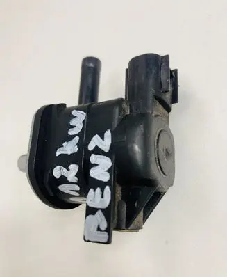 Toyota RAV 4 (XA30) Vacuum valve 9091012276 1362007010