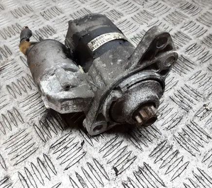 Volkswagen Golf V Starter motor 020911023S D7ES5 509TC