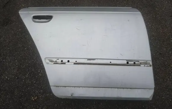 Audi A4 S4 B7 8E 8H Rear door pilkos