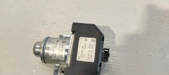 Volkswagen Phaeton Charging relay 3D0919083 1330522900 3D0919433
