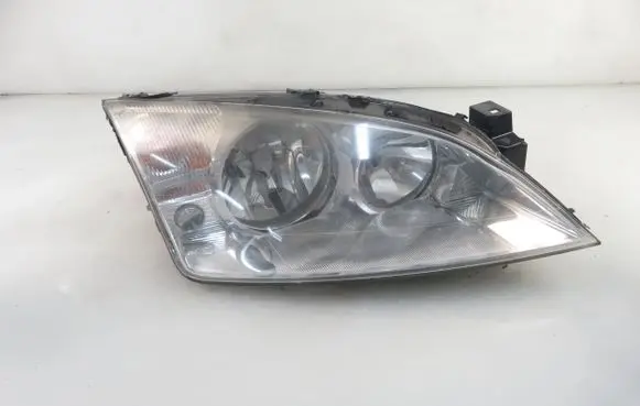 Ford Mondeo Mk III Headlight/headlamp 0301174602