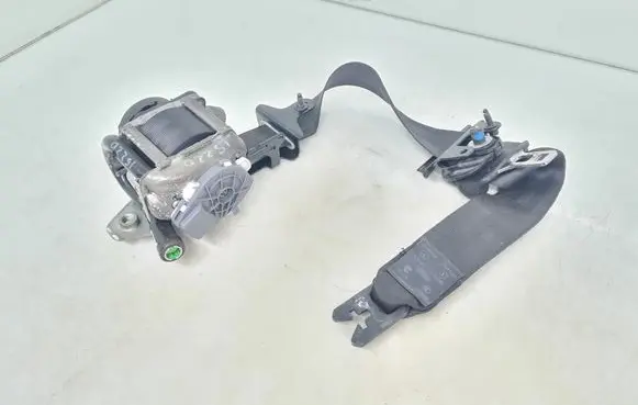 Volvo V60 Front seatbelt 39818841 624084900 16155700