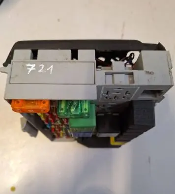 Opel Zafira A Fuse box set 24431677