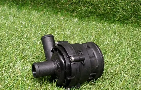 Mercedes-Benz CLS C219 Electric auxiliary coolant/water pump A2118350364 0392023000