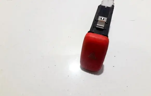 Honda HR-V Hazard light switch m17479