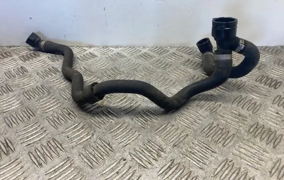 BMW 4 F36 Gran coupe Engine coolant pipe/hose 8512420 17128512420