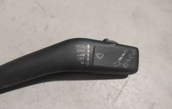 Skoda Superb B6 (3T) Wiper control stalk 1K0953519H