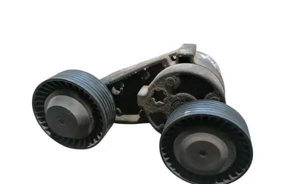 Volvo XC70 Alternator belt tensioner 