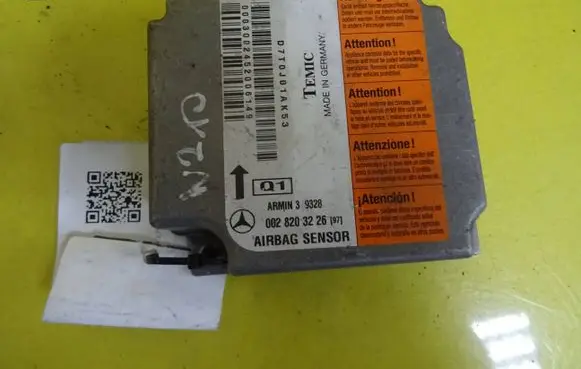 Mercedes-Benz E W210 Airbag control unit/module 0028203226