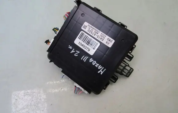 Mazda 3 Other control units/modules D41S675Z0