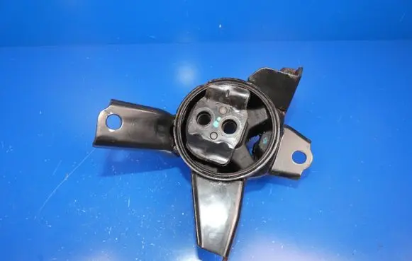 Hyundai ix35 Engine mount bracket 21835-2S101