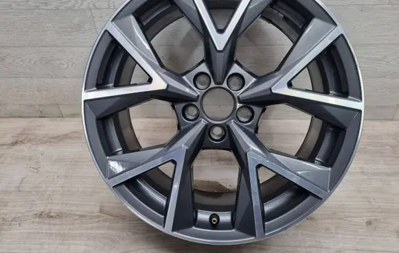 Audi A1 R17 alloy rim 82A601025AA