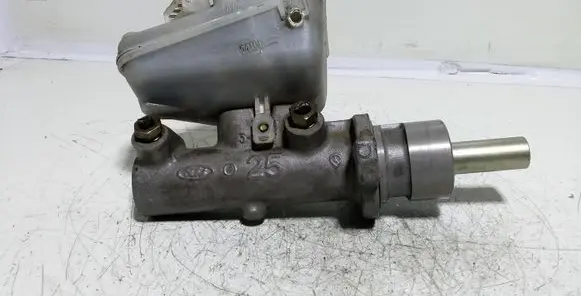 Ford Mondeo MK II Master brake cylinder 21029099