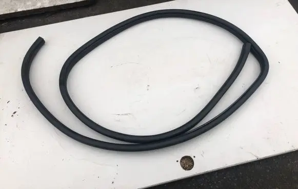 KIA Rio Rear door rubber seal (on body) 