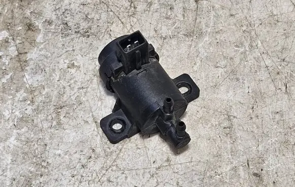 Nissan Primastar Turbo solenoid valve 7700113071