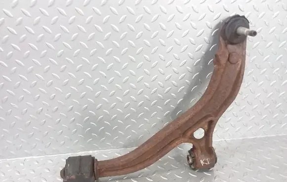 Chrysler Voyager Front lower control arm/wishbone 04743079AA