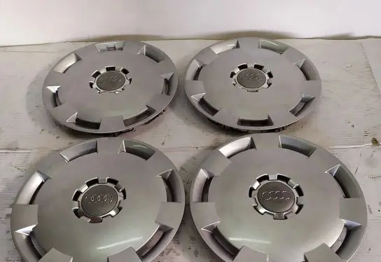 Audi A3 S3 8P R16 wheel hub/cap/trim 8P0601147A