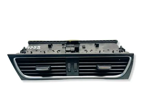 Audi A4 S4 B8 8K Dash center air vent grill 8T1820951B