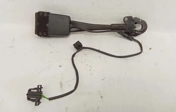 Audi A4 S4 B8 8K Front seatbelt buckle 8K0857755D
