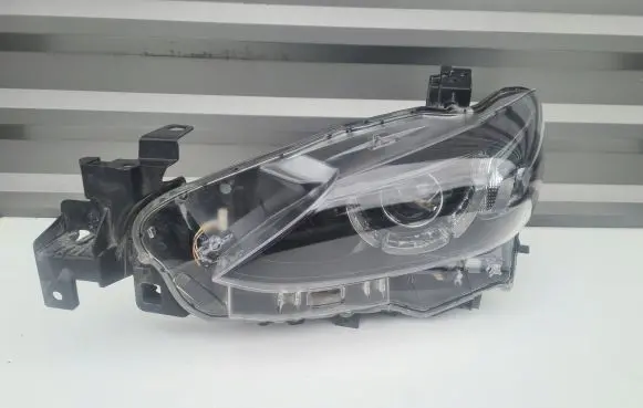 Mazda 6 Headlight/headlamp