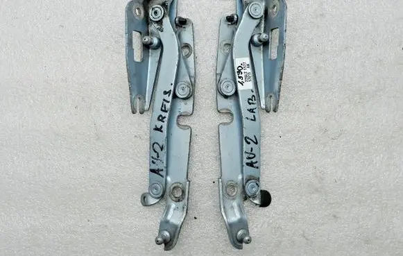 Audi A4 S4 B6 8E 8H Tailgate/trunk/boot hinge 8E5827301C 8E5827301G