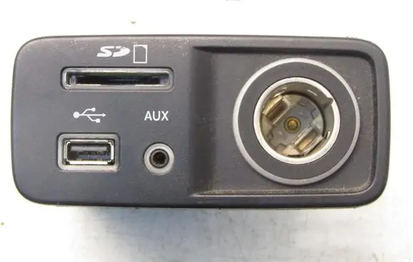 Jeep Cherokee AUX in-socket connector 13918829
