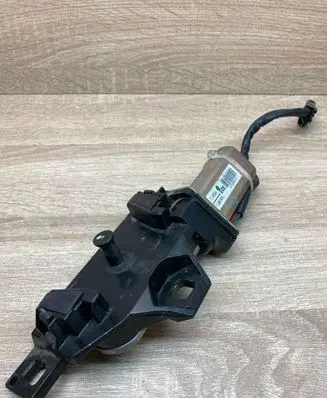 BMW 5 E60 E61 Tailgate/trunk/boot lift motor 7129931