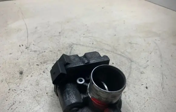 Renault Laguna II Throttle valve 8200471660 A2C53103391 06025