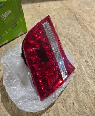 Audi A6 S6 C6 4F Tailgate rear/tail lights 4F9945093E 043848 306486408