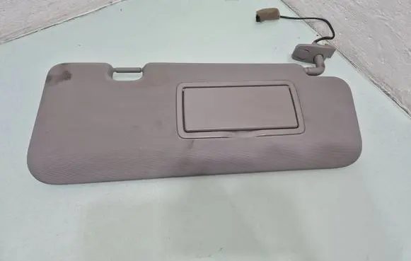 Alfa Romeo Stelvio Sun visor 