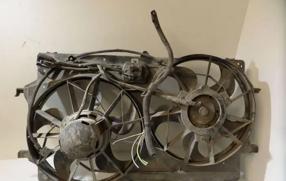 Ford Focus Fan set 3135103332