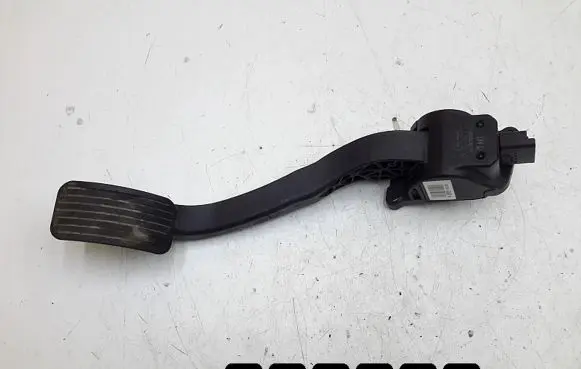 Peugeot 3008 I Accelerator throttle pedal