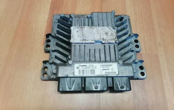 Renault Scenic II - Grand scenic II Engine control unit/module 8200565863 S122326109A 8200592611