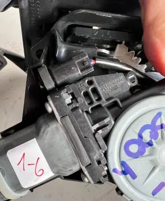 Lexus NX Tailgate/trunk/boot lock/catch/latch 41231010130 1638000462