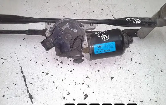 Hyundai Santa Fe Rear window wiper motor 981102b900