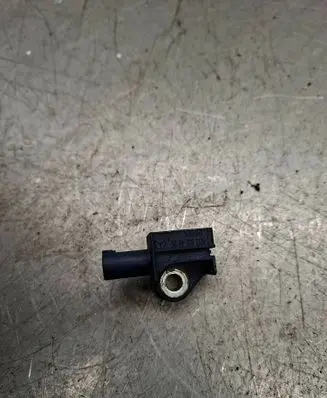 Mercedes-Benz E W212 Airbag deployment crash/impact sensor A2128204926 5WK43872