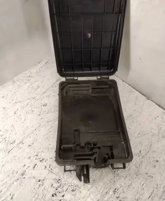Audi A6 Allroad C5 Engine control unit box 8D0927355A 8D0927613