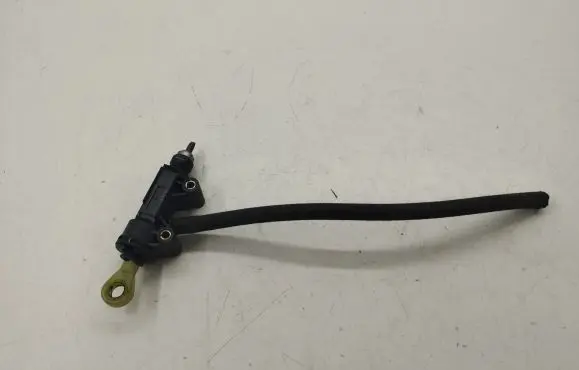BMW X3 E83 Clutch master cylinder 6758822