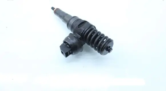 Seat Ibiza IV (6J,6P) Fuel injector 0414720313