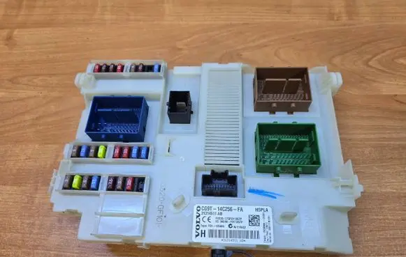 Volvo S60 Fuse module CG9T14C256FA 31314511AB 3659AF01125TP