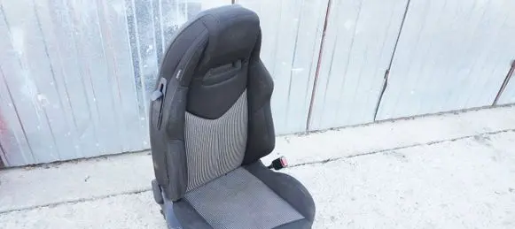 Peugeot 308 Front passenger seat 