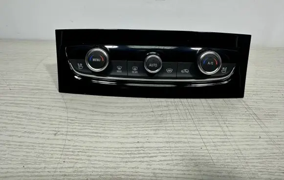 Opel Grandland X Climate control unit 98467952YX